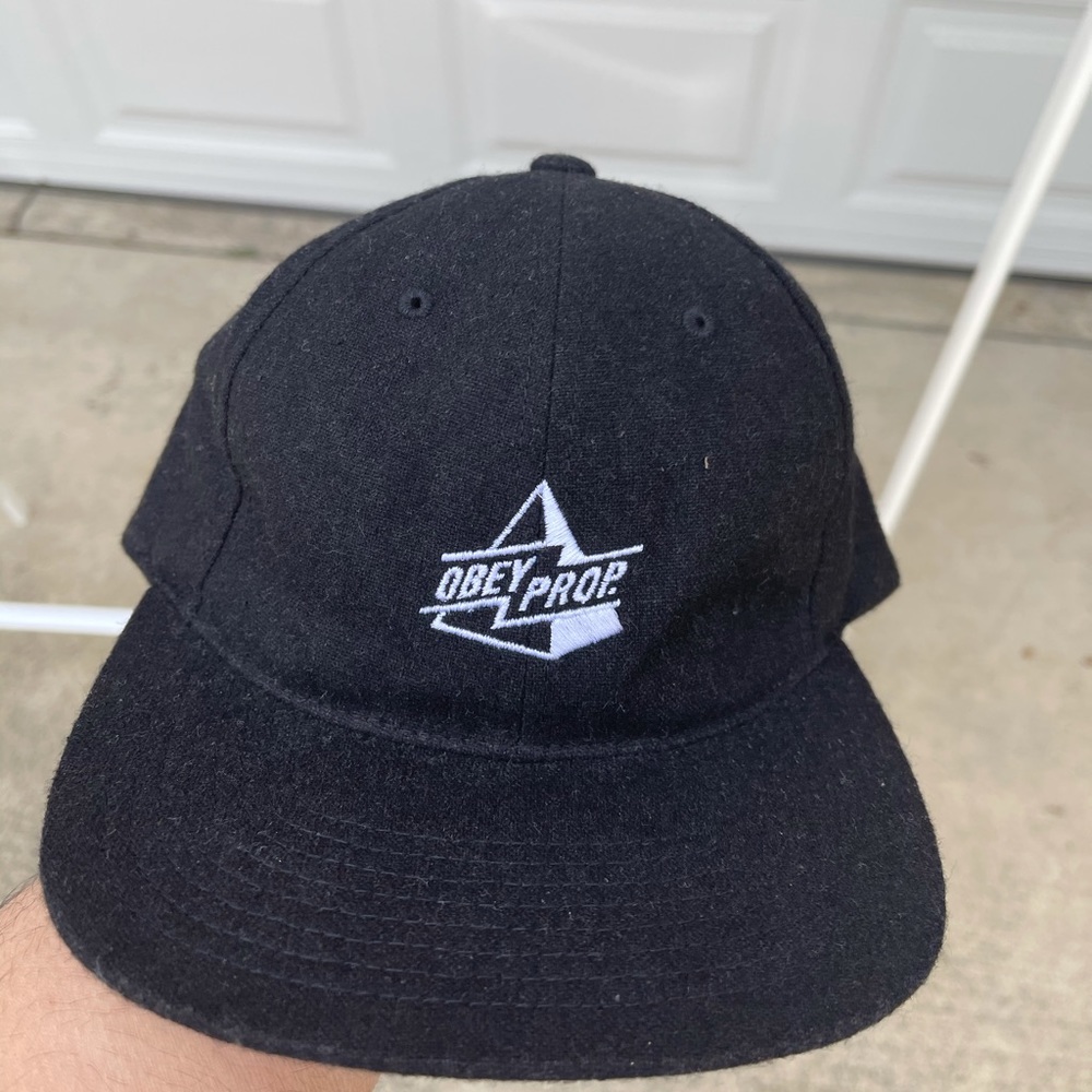 Obey black Hat with logo on front